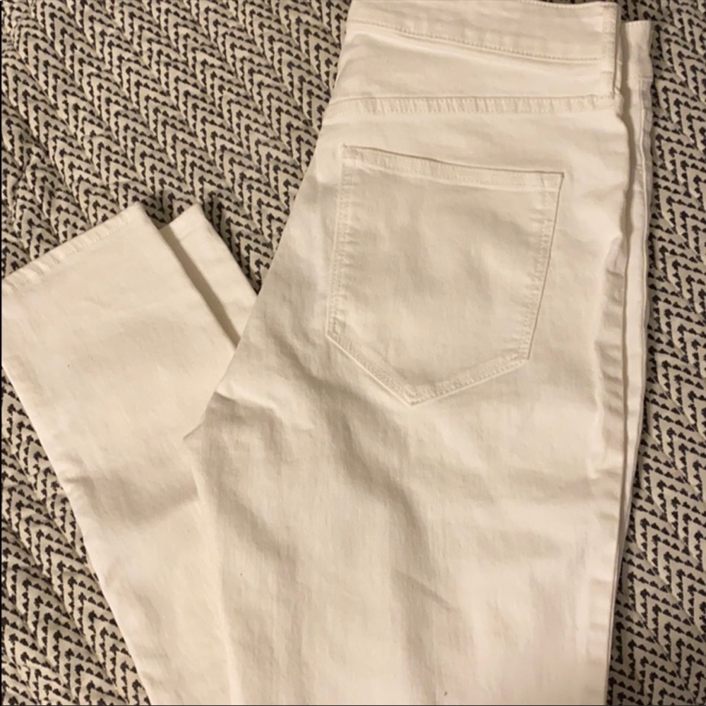 High waisted skinny jeans
